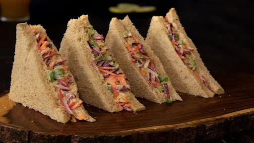 Veg Coleslaw Sandwich (4 Pcs)