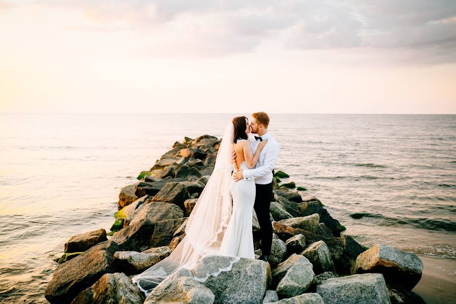 Fotografo di matrimoni Klaudia Rataj-Sopyłło (romantycznesluy). Foto del 25 febbraio 2020