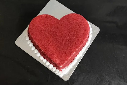 Special Red Velvet Heart Cake [500 Grams]