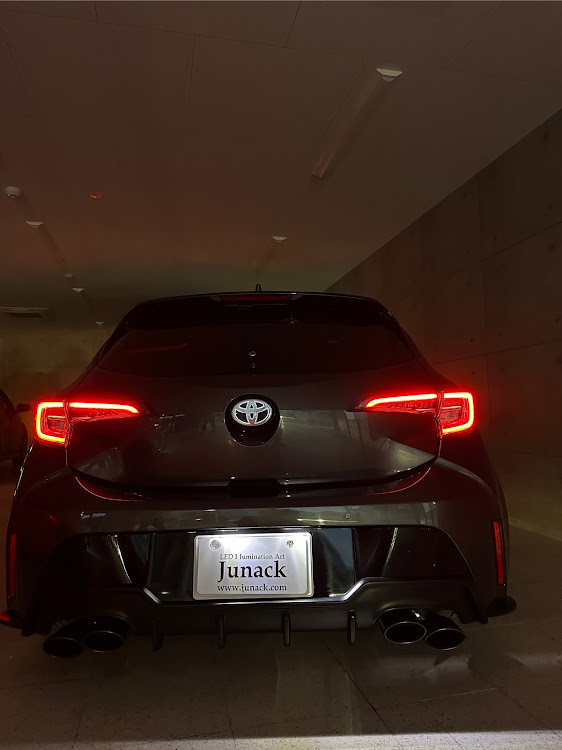 カローラスポーツのJunack・LED・エンブレム・LEDトランスエンブレムに関するカスタム事例の投稿画像3枚目