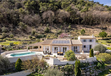 Maison avec piscine et jardin 2