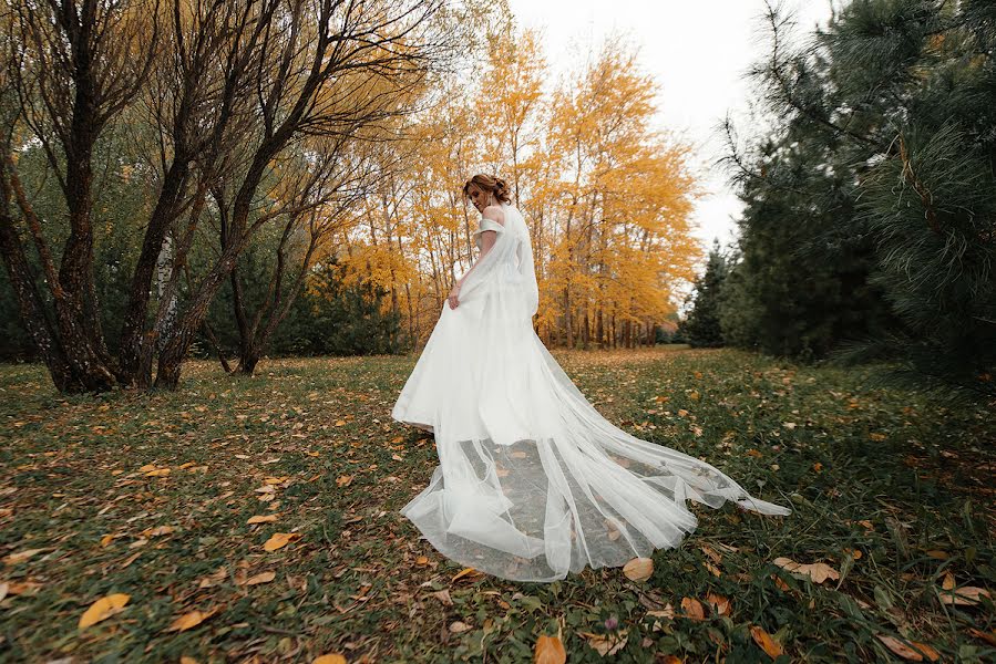 Fotógrafo de casamento Tatyana Volgina (volginatat). Foto de 2 de outubro 2019