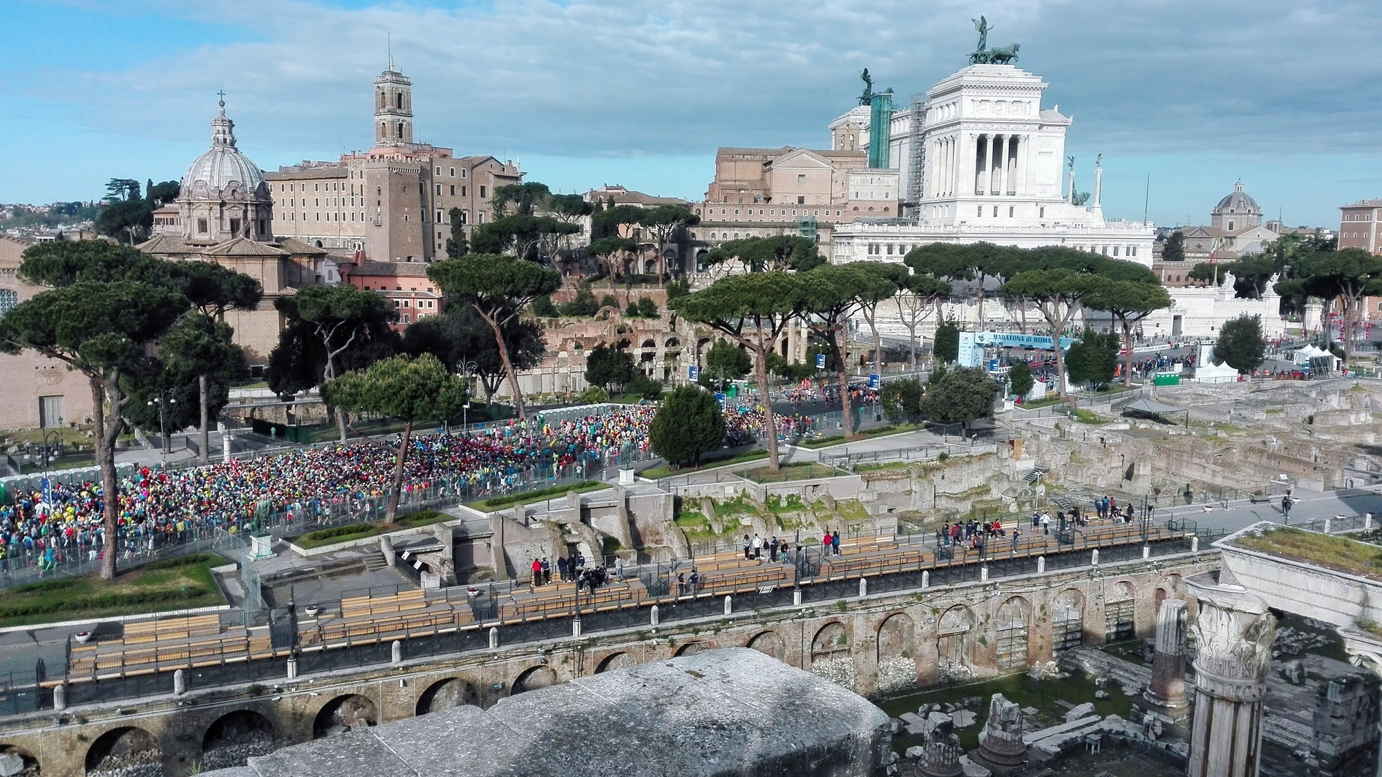 Runners and Ruins di mariolulu