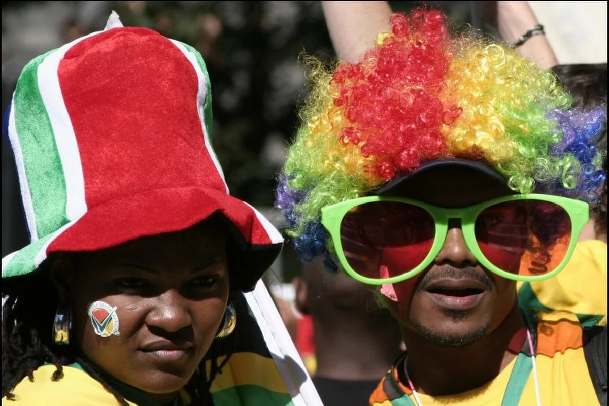 Saviez-vous que... L'Afrique du Sud est le seul pays-hôte à ne pas avoir passé les poules d'un Mondial?