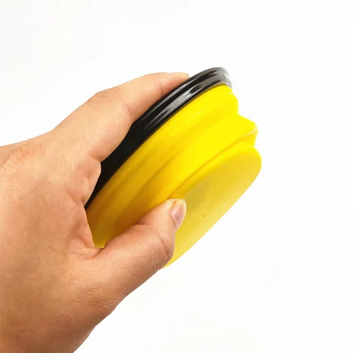 9 Colors Folding Portable Silicone Bowl For Dog Pet Accessories Travel Outdoor Dog Feeder Carabiner Cat Puppy Food Water