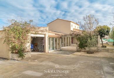 House with pool and terrace 2