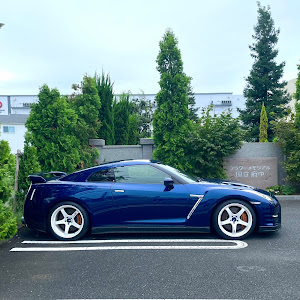 NISSAN GT-R R35