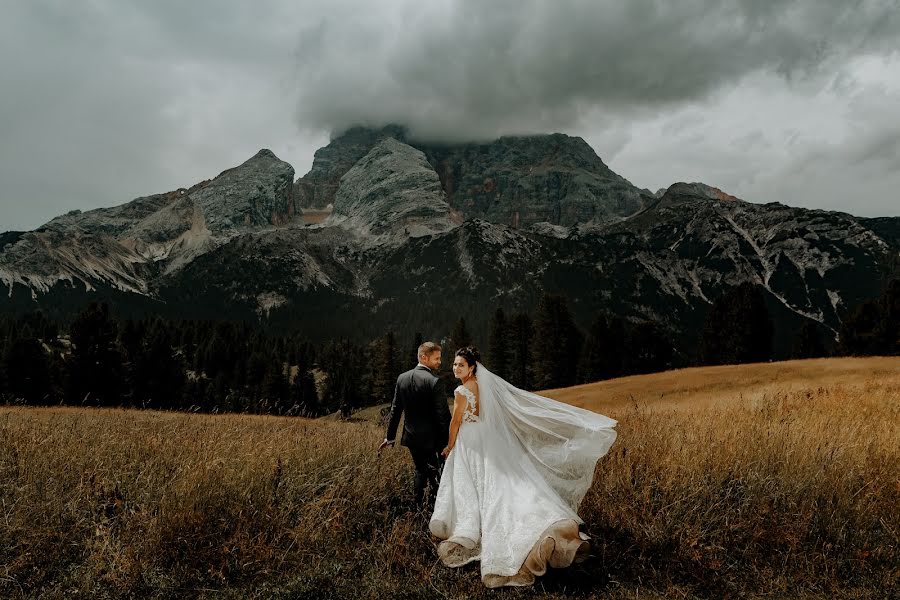 Wedding photographer Dorin Catrinescu (idbrothers). Photo of 8 October 2019