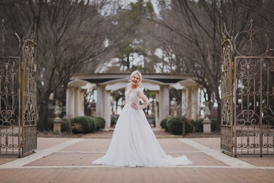 Fotografo di matrimoni Whitney Vassar (whitneyvassar). Foto del 30 dicembre 2019