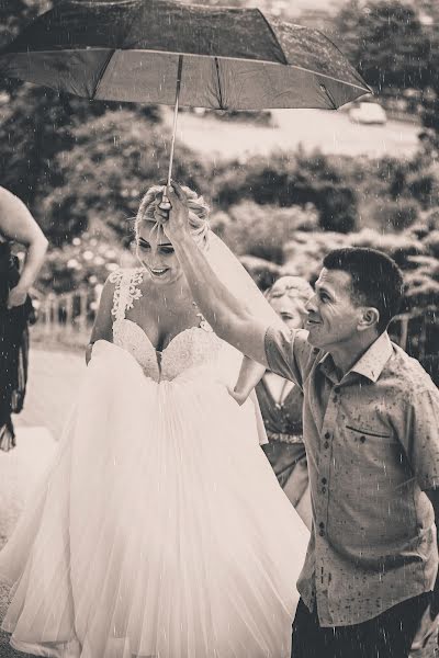 Fotografo di matrimoni Constantin Alin (constantinalin). Foto del 29 giugno 2016