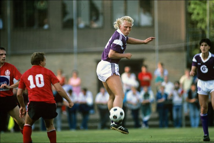 Voor hij naar Anderlecht kwam, zat Arnor Gudjohnsen ei zo na bij rivaal Standard