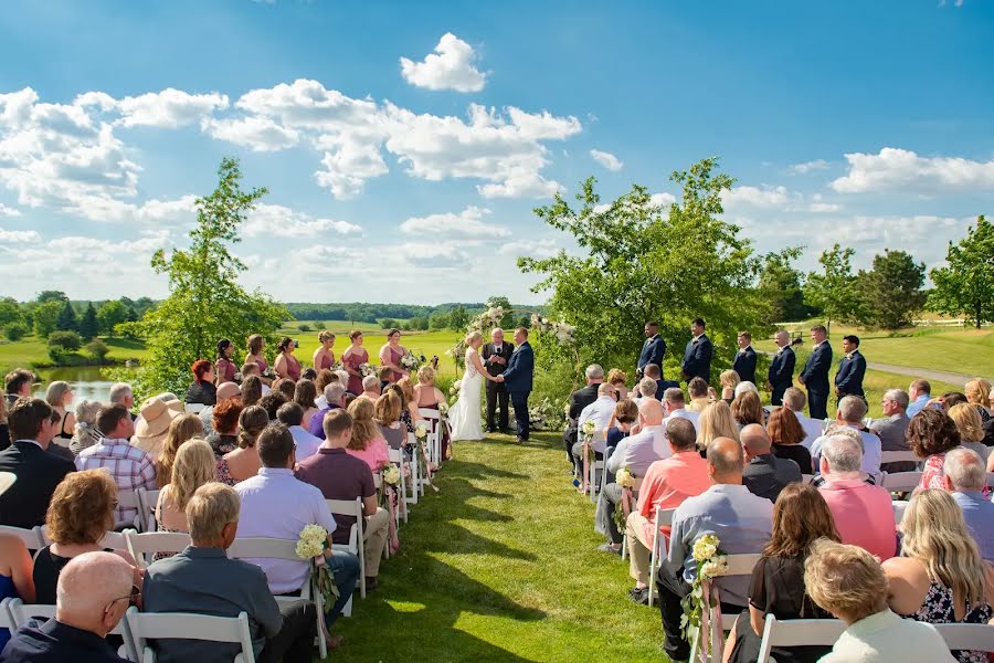 Photographe de mariage Christian Yah (u646r0o). Photo du 19 janvier 2023