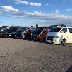 ハイエース