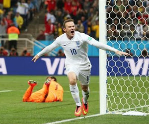 Rooney denkt dat Gouden Bal naar Ronaldo zal gaan: "Hij heeft Messi overtroffen"