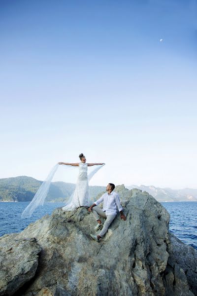 Fotógrafo de bodas Olga Erkyzan (photoraw). Foto del 26 de marzo 2019