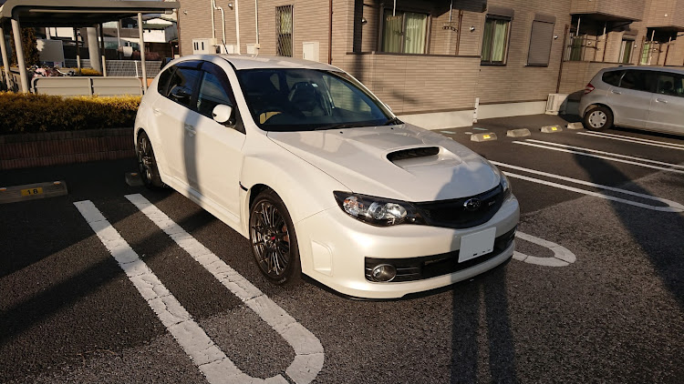 インプレッサ WRX STIのR205・GRB・乗り換えましたに関するカスタム事例の投稿画像1枚目