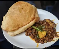 Pindi Ke Mashoor Chole Bhature &Fast Food photo 4