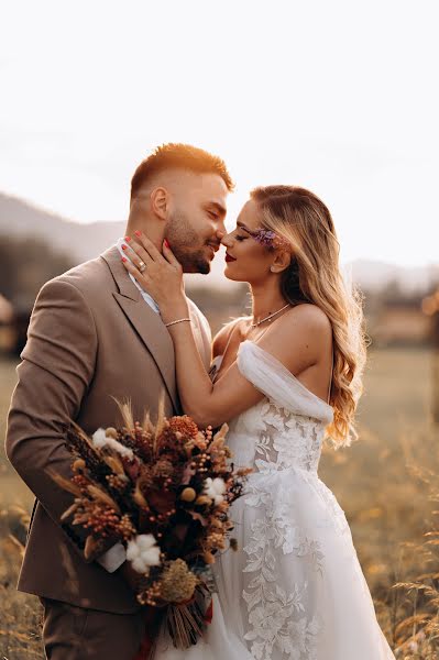 Wedding photographer Petru Brustureanu (petrubrustureanu). Photo of 26 August 2023