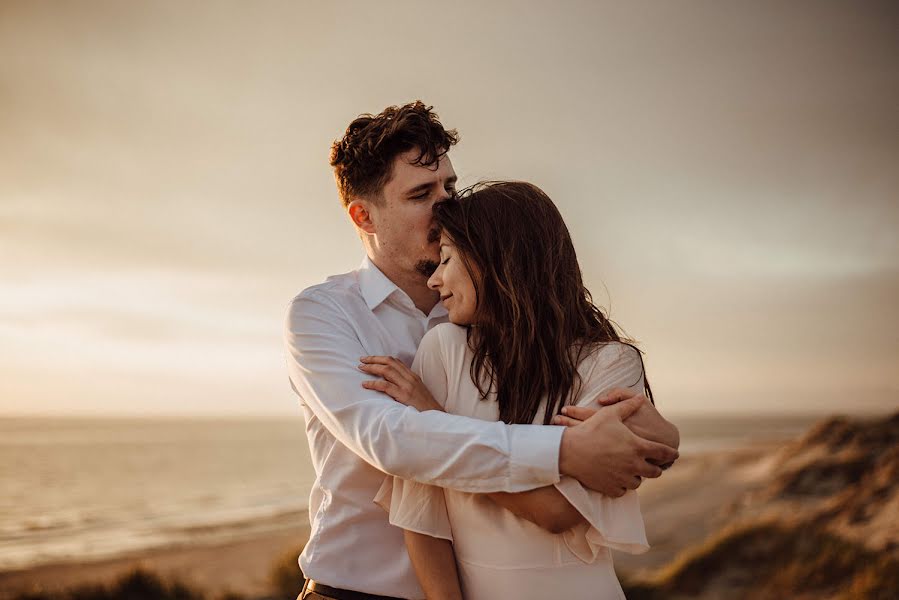 Fotógrafo de casamento Mirna Pavlovic (wanderingchilde). Foto de 25 de junho 2019