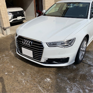 A6 セダン