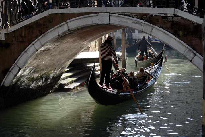 Sotto i ponti di Venezia! di zik_nik