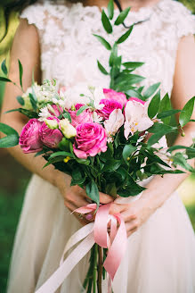 Fotógrafo de casamento Lyubov Lyupina (iamlyuba). Foto de 28 de agosto 2017