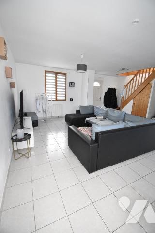 Vente maison 5 pièces 97 m² à Dreuil-lès-Amiens (80470), 238 500 €