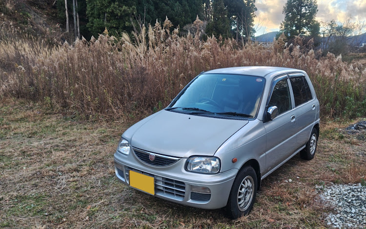 ミラのカローラフィールダー・NZE161G・便座とナマコ・メインとサブ並べて撮影は初めて・洗車出来なくて汚れ過ぎに関するカスタム事例の投稿画像1枚目