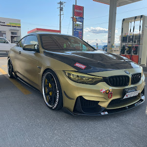 M4 クーペ F82