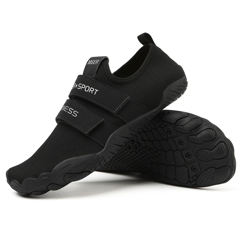 Scarpe da ginnastica da interno traspiranti antiscivolo per coppie, comfort e sicurezza in casa. Ideali per l'uso quotidiano, perfette per ogni passo.