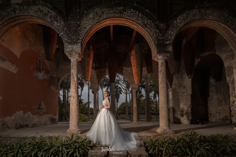 Fotografo di matrimoni Julian Echeverria (recuerdos). Foto del 9 giugno 2021