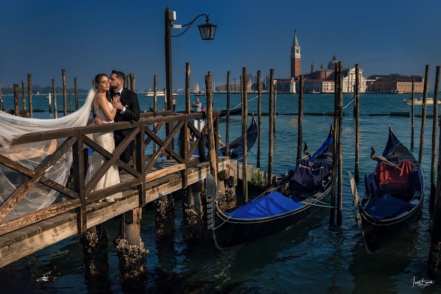 Wedding photographer Ionut Bacuta (bacuta). Photo of 16 April