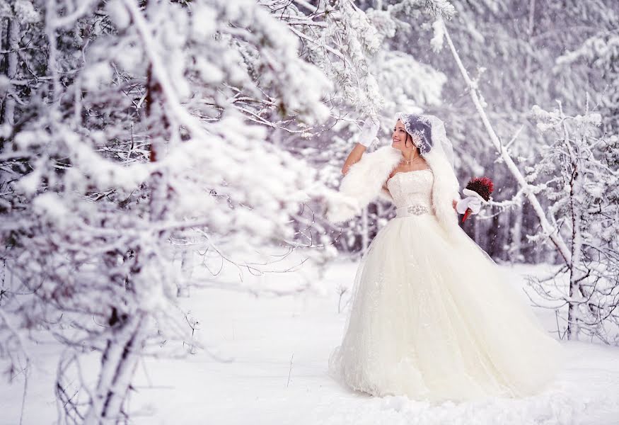 Fotógrafo de casamento Leysan Belyaeva (lesan). Foto de 19 de janeiro 2014