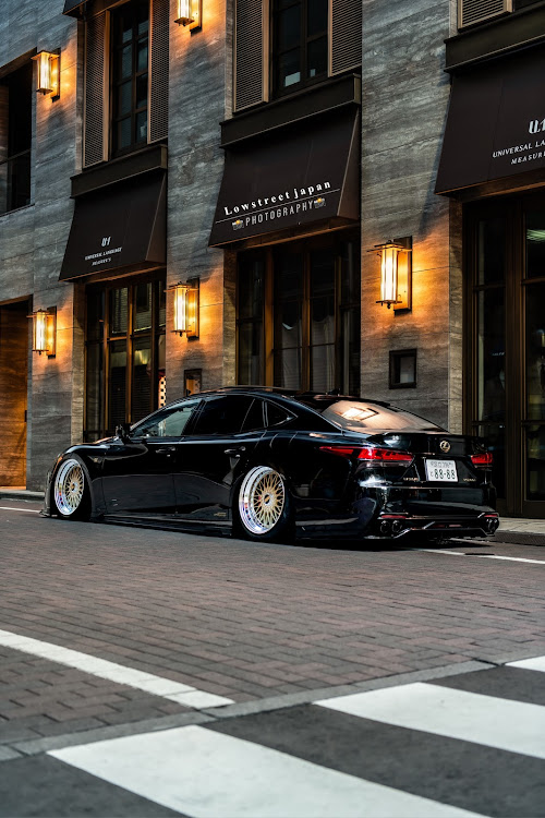 LSのフォローワーさんに感謝・FiveHundred・BBS SUPER RS特注21inch鍛造リム+硬質クロムメッキ・早朝おやじの会・Lowstreetjapanに関するカスタム事例の投稿画像3枚目