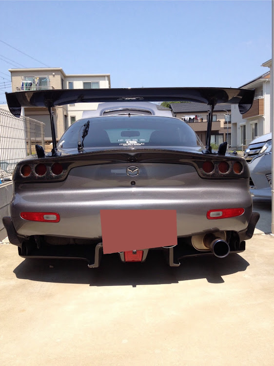 RX-7のリアディフューザー・リアカナード・カーボンに関するカスタム事例の投稿画像2枚目