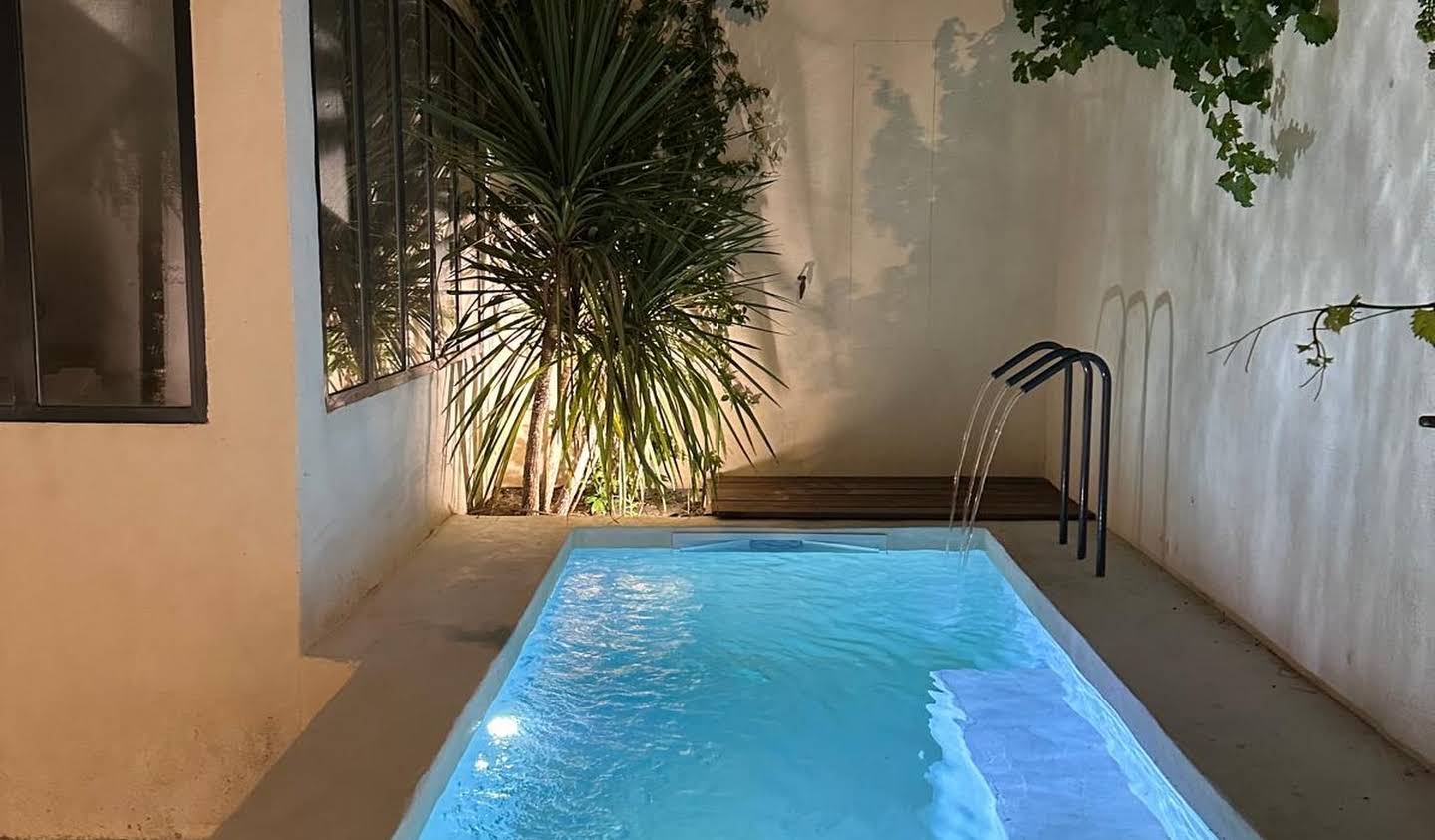 Maison avec piscine et jardin Arles