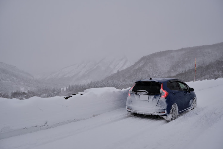 フィットの新潟・雪道ドライブ・年末のご挨拶・撮影・ありがとうございましたに関するカスタム事例の投稿画像3枚目