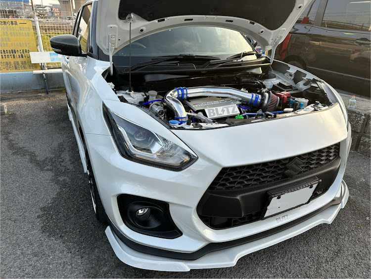 スイフトスポーツの洗車・BLITZに関するカスタム事例の投稿画像1枚目