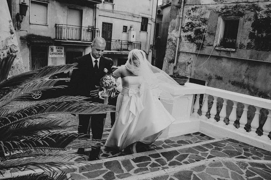 結婚式の写真家Mario Iazzolino (marioiazzolino)。2016 7月7日の写真