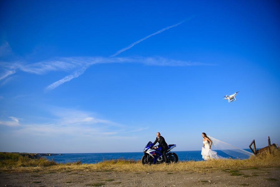 Wedding photographer Petko Momchilov (petkomomchilov). Photo of 5 July 2016