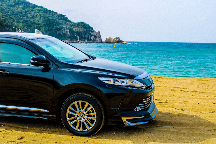 ハリアーの海と愛車・自然に癒され・リフレッシュ・ドライブに関するカスタム事例の投稿画像4枚目