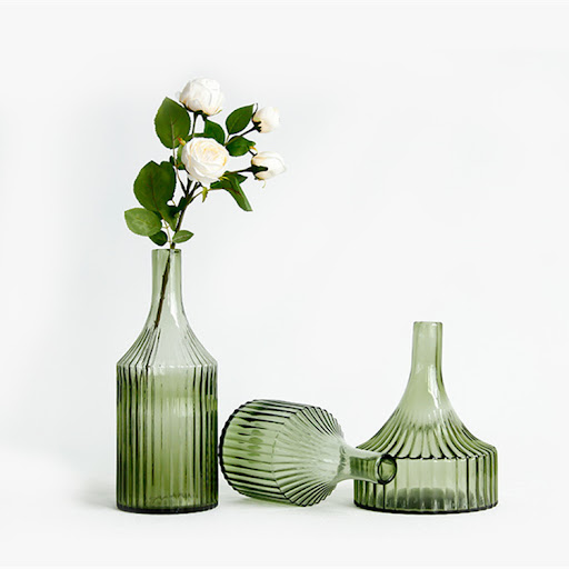 Title 4, Green Striped Glass Vase for flowers, hydroponi...