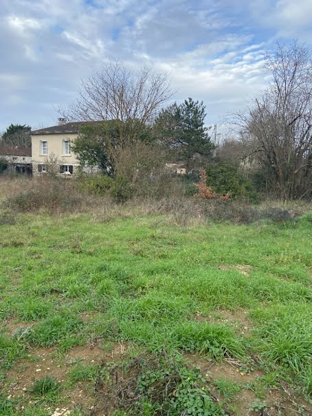 Vente terrain  1380 m² à Saint-Yrieix-sur-Charente (16710), 138 000 €