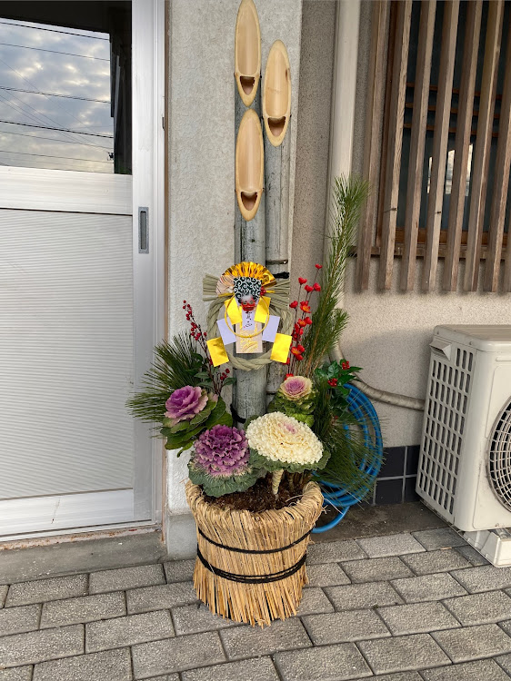 アルファードの2022年・あけましておめでとうございます・今年もよろしくお願いします♪・門松・エアサスのある生活に関するカスタム事例の投稿画像2枚目