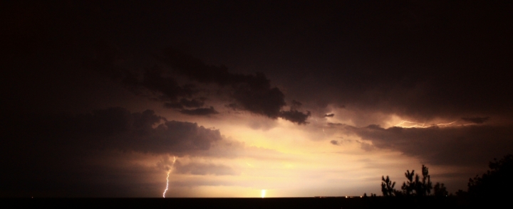 Caos di luci e suoni di strica