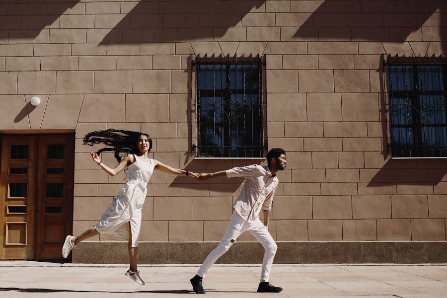 Fotografo di matrimoni Adilet Topchubaev (atop). Foto del 7 agosto 2019