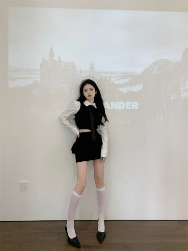 Title 4, College Style Hot Girl Suit Knitted Vest Long S...