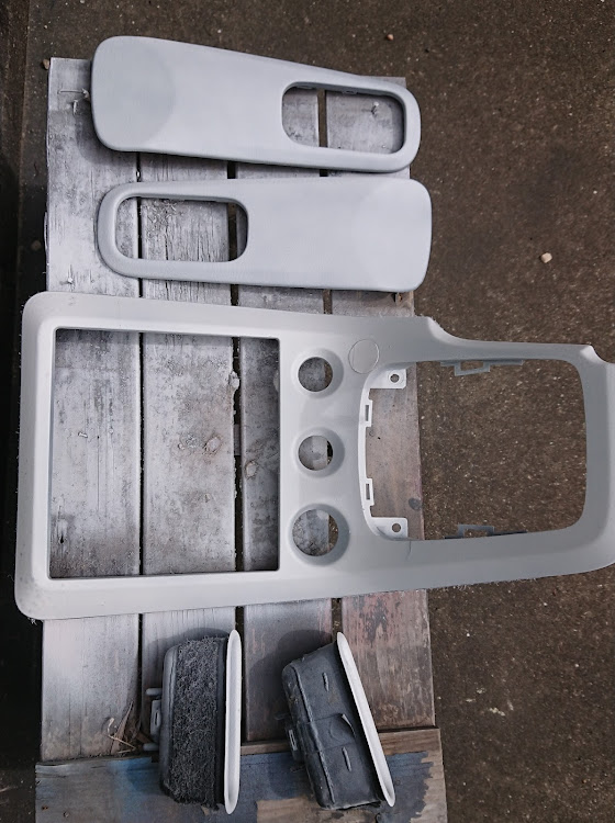 シルビアの晴れた日に✨・スプレー缶塗装・S15・DIY・塗装DIYに関するカスタム事例の投稿画像2枚目