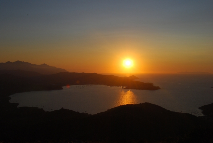 Tramonto sul golfo di nikonistad60