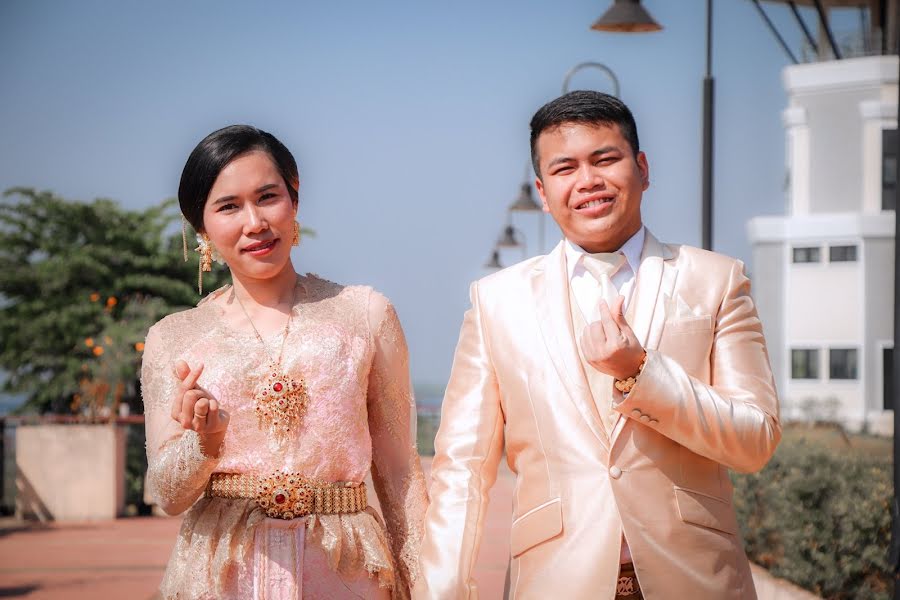 Fotógrafo de casamento Surak Laemchuntuk (shutterart2017). Foto de 8 de setembro 2020